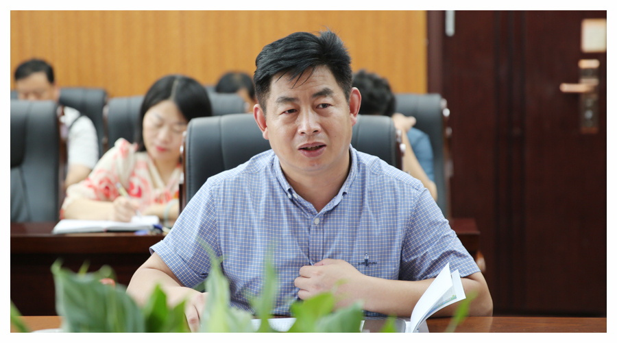 省纪委监委驻省工信厅纪委监察组朱永飞组长一行莅临我校调研指导工作