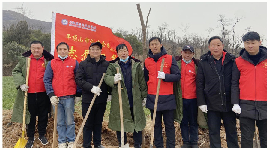 我校参加新年义务植树活动