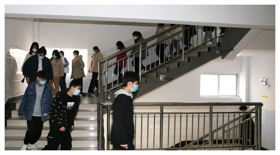 我校举办2021年消防应急演练和防震应急避险演练