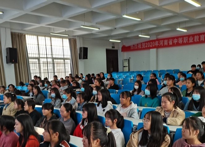 河南省医药卫生学校第五届校园文化大赛隆重开幕 河南省医药卫生学校第五届校园文化大赛隆重开幕