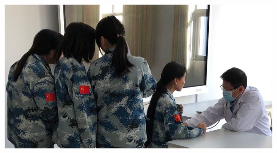 我校对2021级新生进行体检