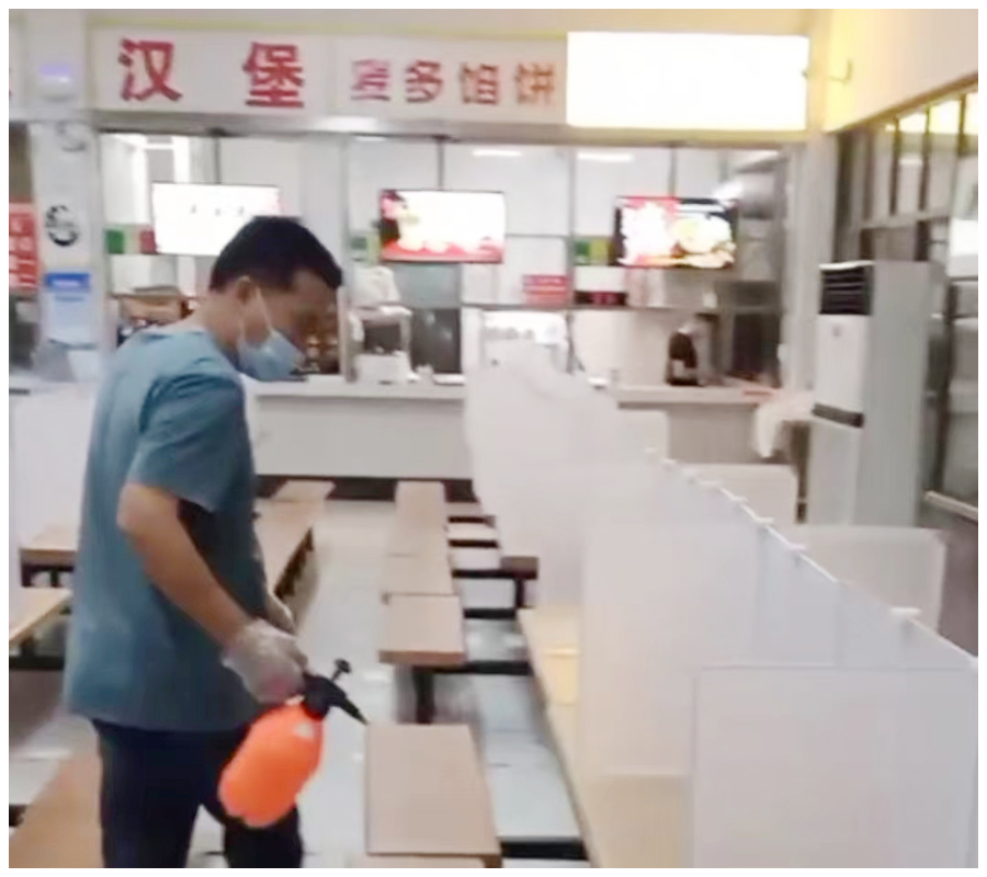 我校实施校园全封闭管理