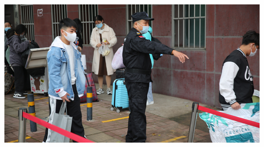 记河南省医药卫生学校2021级新生入学报到