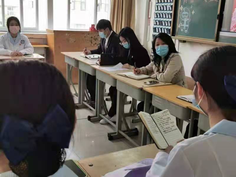 我校举办“青春战疫、微笑面对”青年团干座谈会