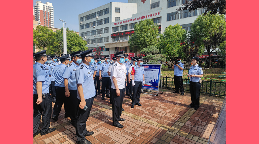 副市长、市公安局党委书记、局长房国卫带队观摩我校警务站建设情况