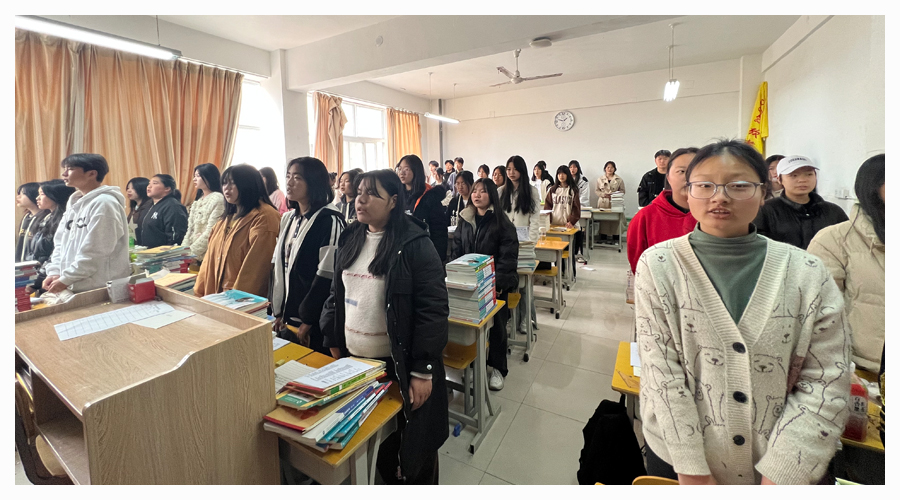 我校积极开展“课前一支歌”活动