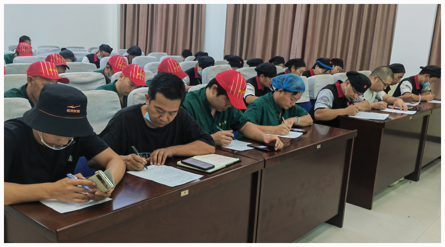 我校举办燃气安全知识培训讲座 我校举办燃气安全知识培训讲座