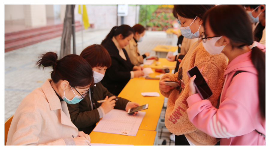 记河南省医药卫生学校2021级新生入学报到