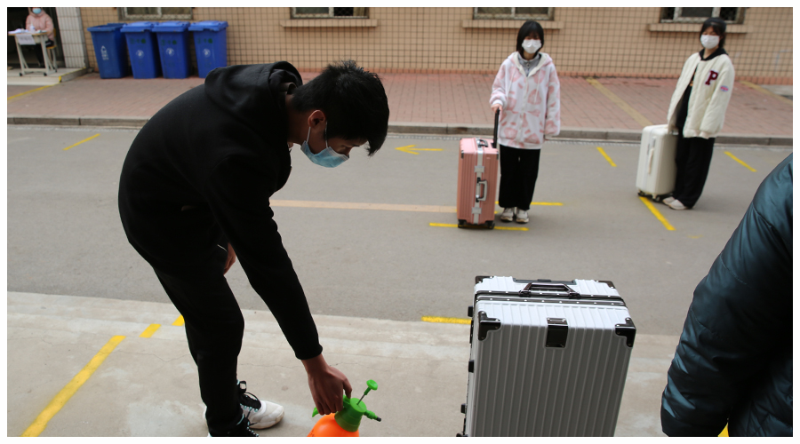 我校开展全过程全要素实景疫情防控演练