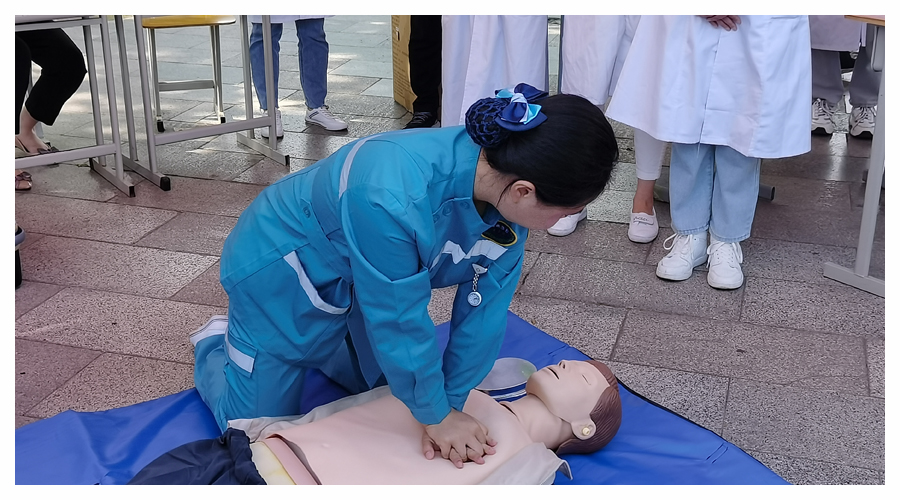 我校参加市职业教育活动周活动 我校参加市职业教育活动周活动