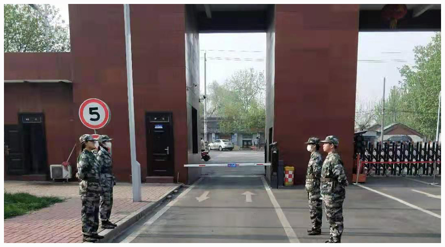 菁菁校园添绿意 学生教官展风采 菁菁校园添绿意 学生教官展风采